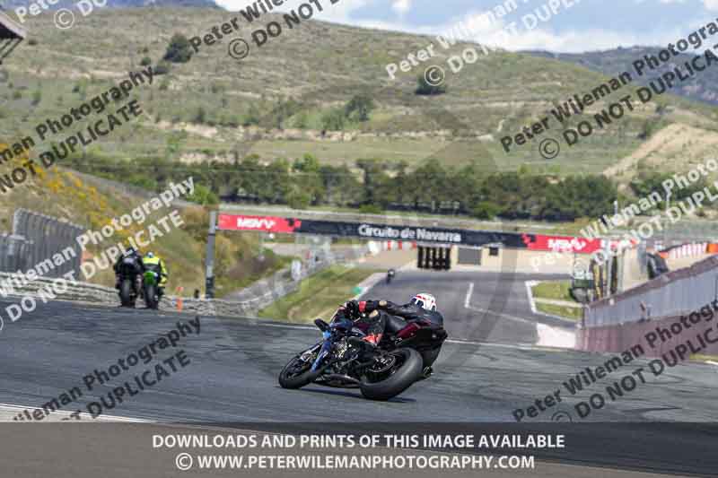 cadwell no limits trackday;cadwell park;cadwell park photographs;cadwell trackday photographs;enduro digital images;event digital images;eventdigitalimages;navarra;no limits trackdays;peter wileman photography;racing digital images;trackday digital images;trackday photos